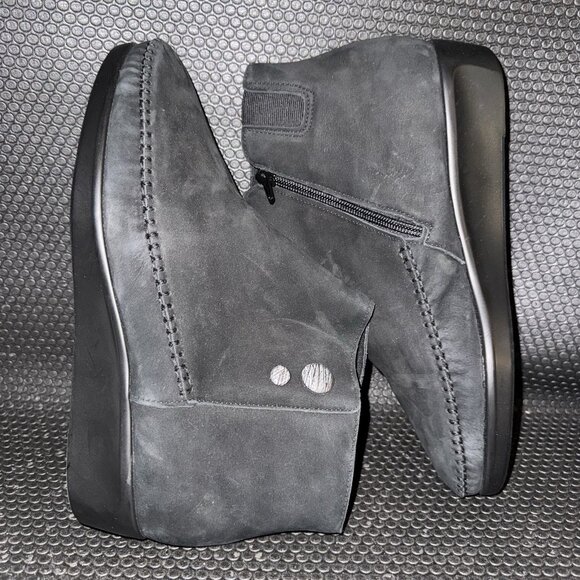 SAS Jade Side Zip Black Leather Suede Ankle Boots Booties Women’s Size 10W3 - Picture 4 of 8